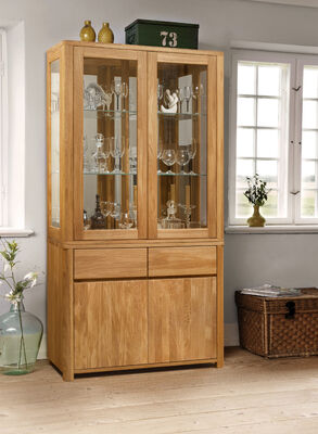 Mindi 2+2 vitriini, massiivitammi