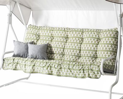 Varax De Luxe, Monica ja Suvi keinun pehmuste